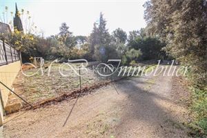 terrain à la vente -   84120  LA BASTIDONNE, surface 649 m2 vente terrain - UBI448167809